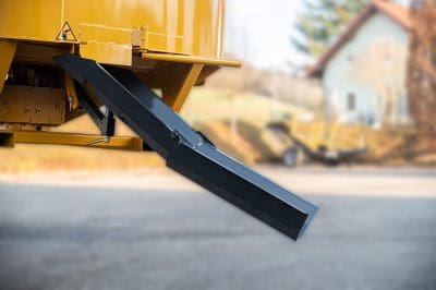Concrete mixer chute extension